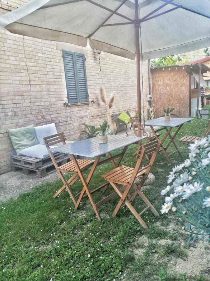 Casa Vacanza Flora Grottazzolina Exterior foto